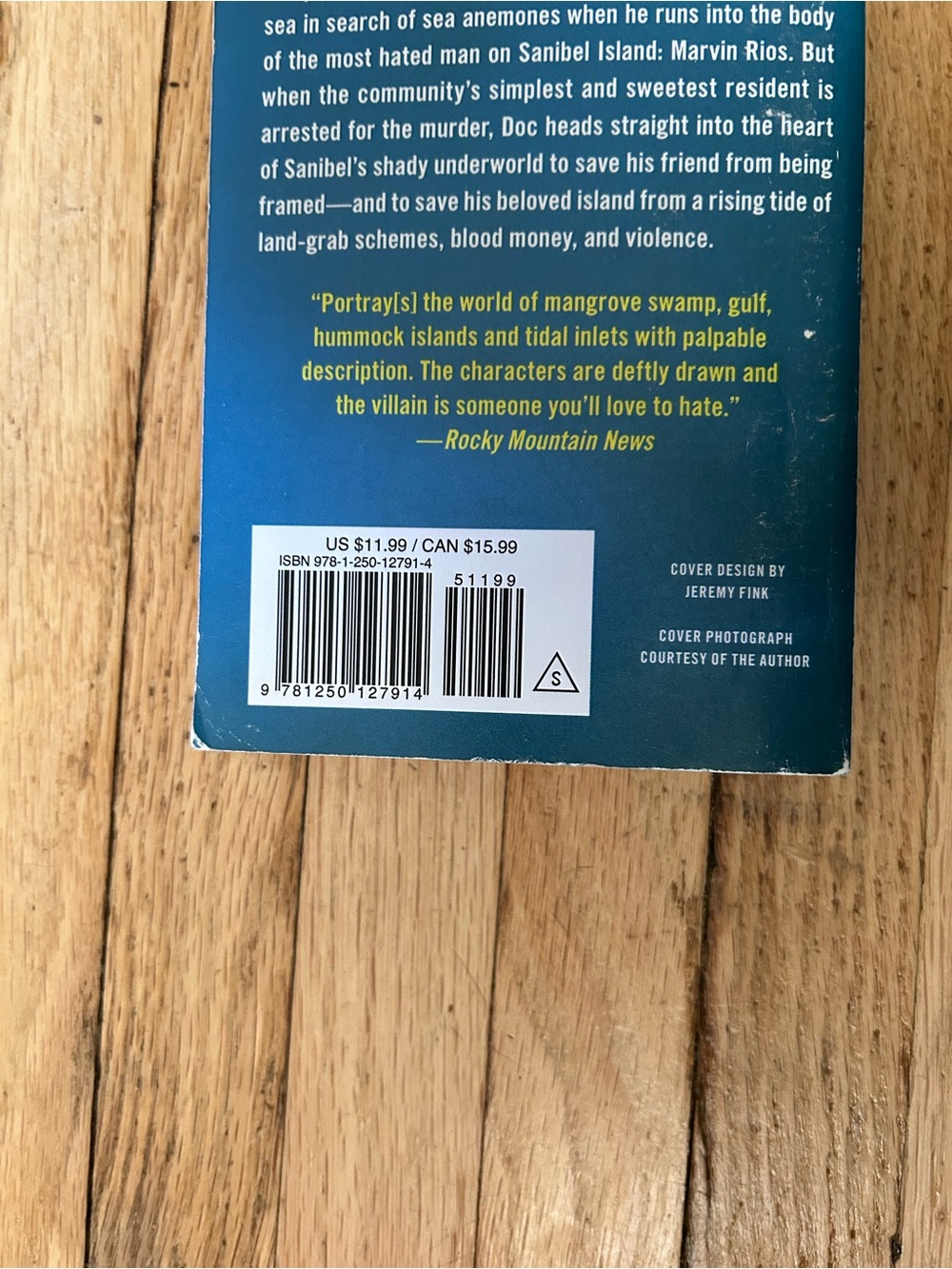 The Heat Islands — Blue Paperback Novel - Picture 4 of 4